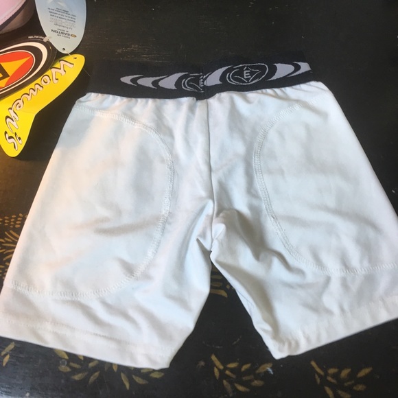 Easton Sliding Shorts Athletic Ball Player - Picture 3 of 6